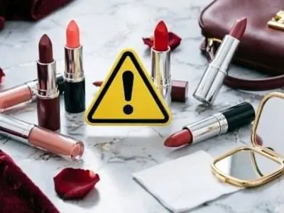اعلام اسامی رژ لب و برق لب‌های غیرمجاز

