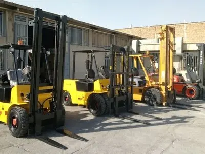 جزئیاتی از حادثه مرگ یک کارگر لاستیک بارز / برداشتن اضافه بار توسط لیفت‌تراک عامل وقوع حادثه