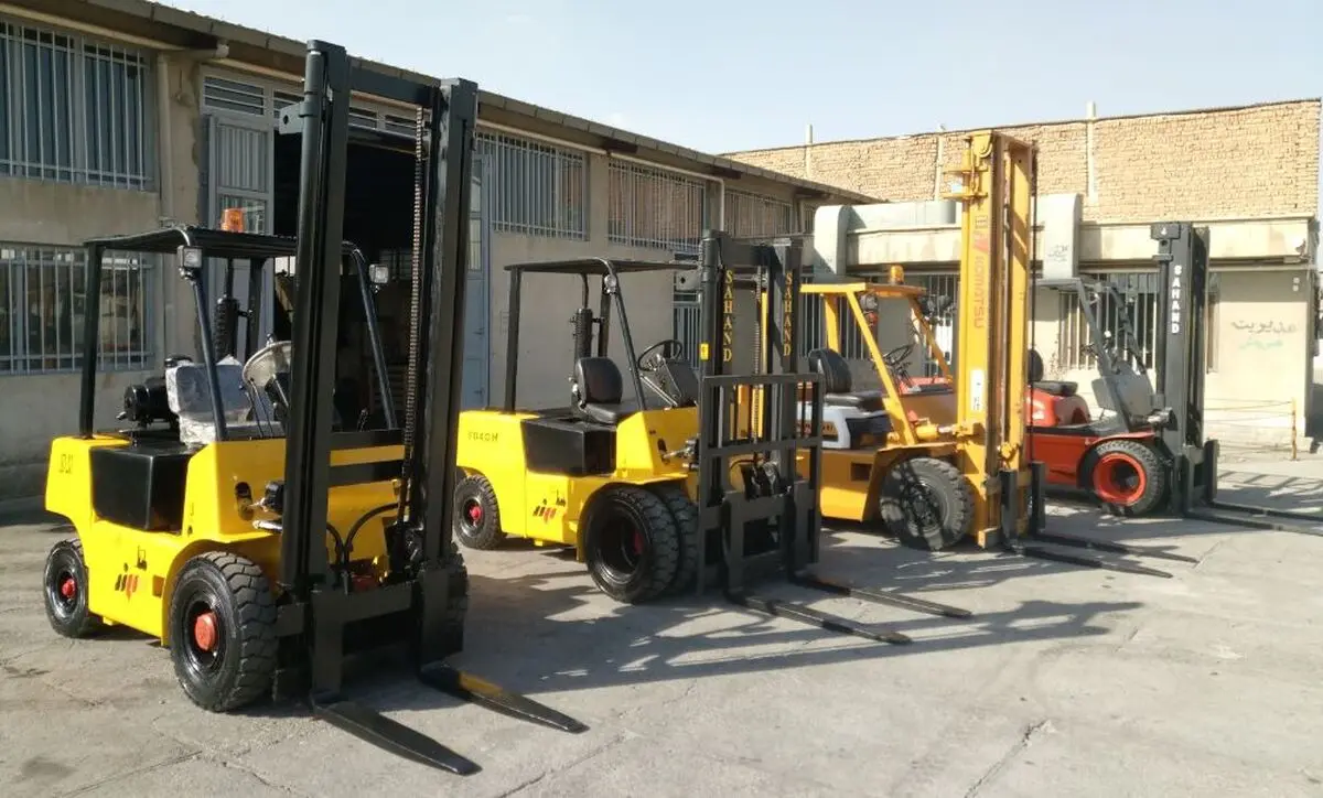 جزئیاتی از حادثه مرگ یک کارگر لاستیک بارز / برداشتن اضافه بار توسط لیفت‌تراک عامل وقوع حادثه