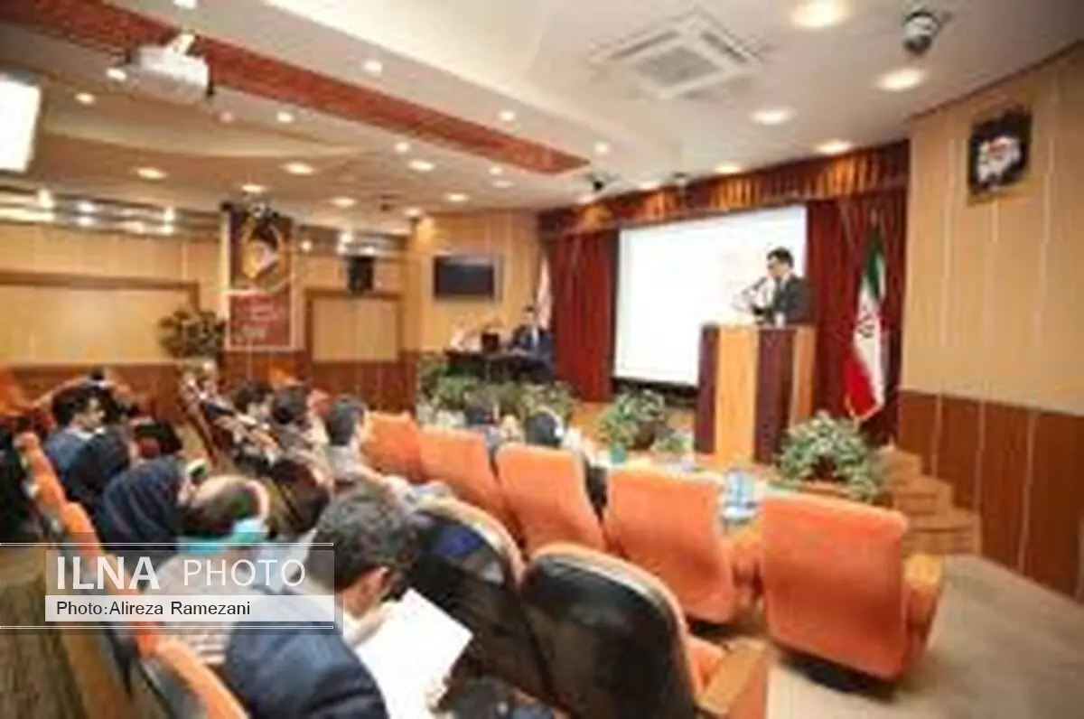 برگزاری سمینار آموزشی چالش‌ها و فرصت‌های پیش‌روی ایران در بازارهای بین‌المللی 
