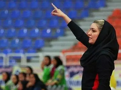 عاطفه رضایی سرمربی مس رفسنجان در میان ۱۰ مربی برتر جهان 