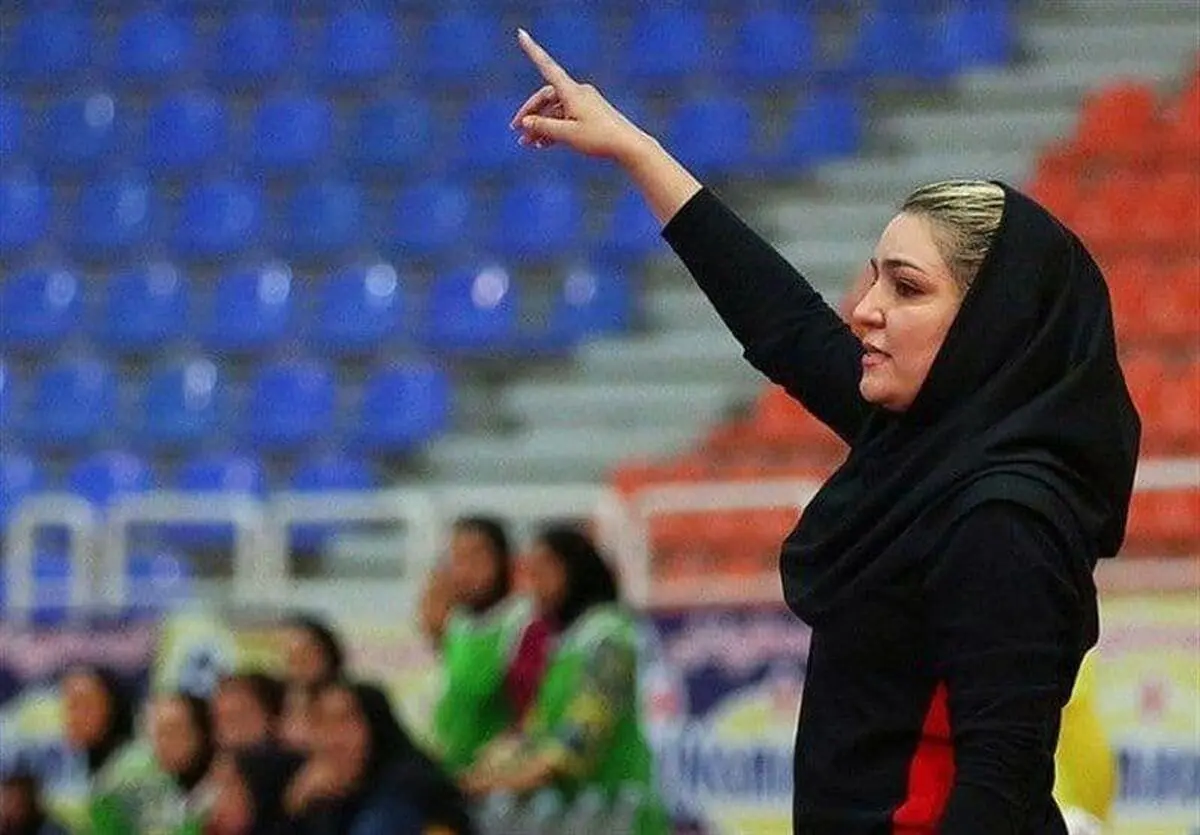 عاطفه رضایی سرمربی مس رفسنجان در میان ۱۰ مربی برتر جهان 