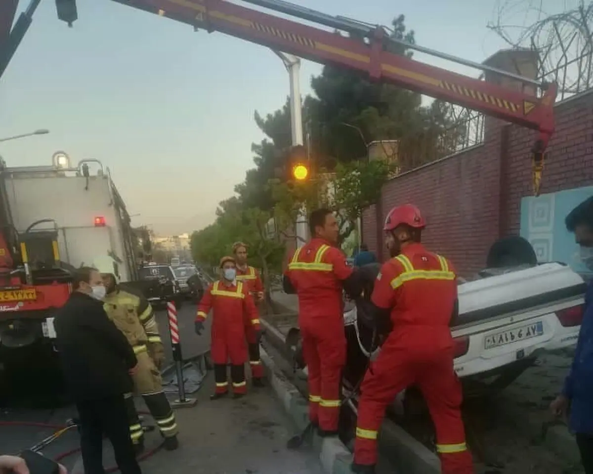مصدومیت ۵ نفر در سانحه تصادفِ مقابل بیمارستان هجرت
