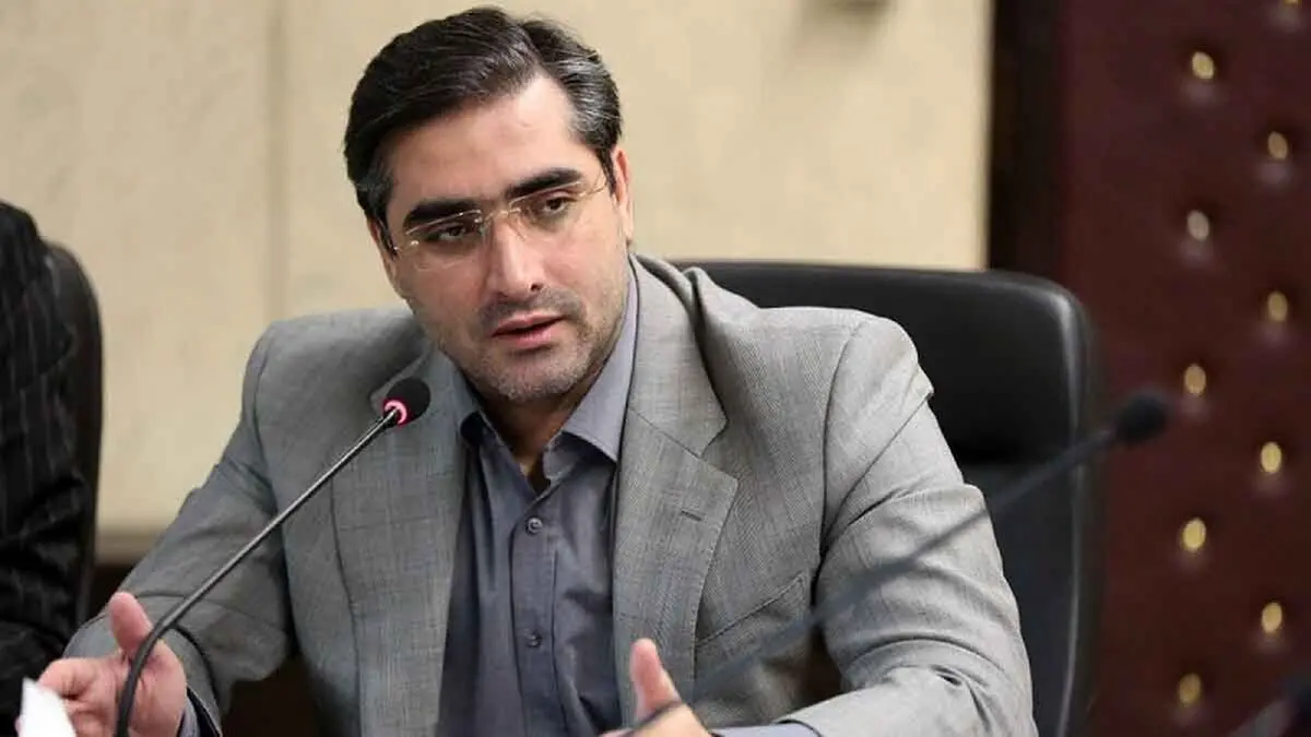 ۲۰ درصد برق کشور تلف می‌شود/ صنایع حاضرند برق را گران‌تر بخرند 