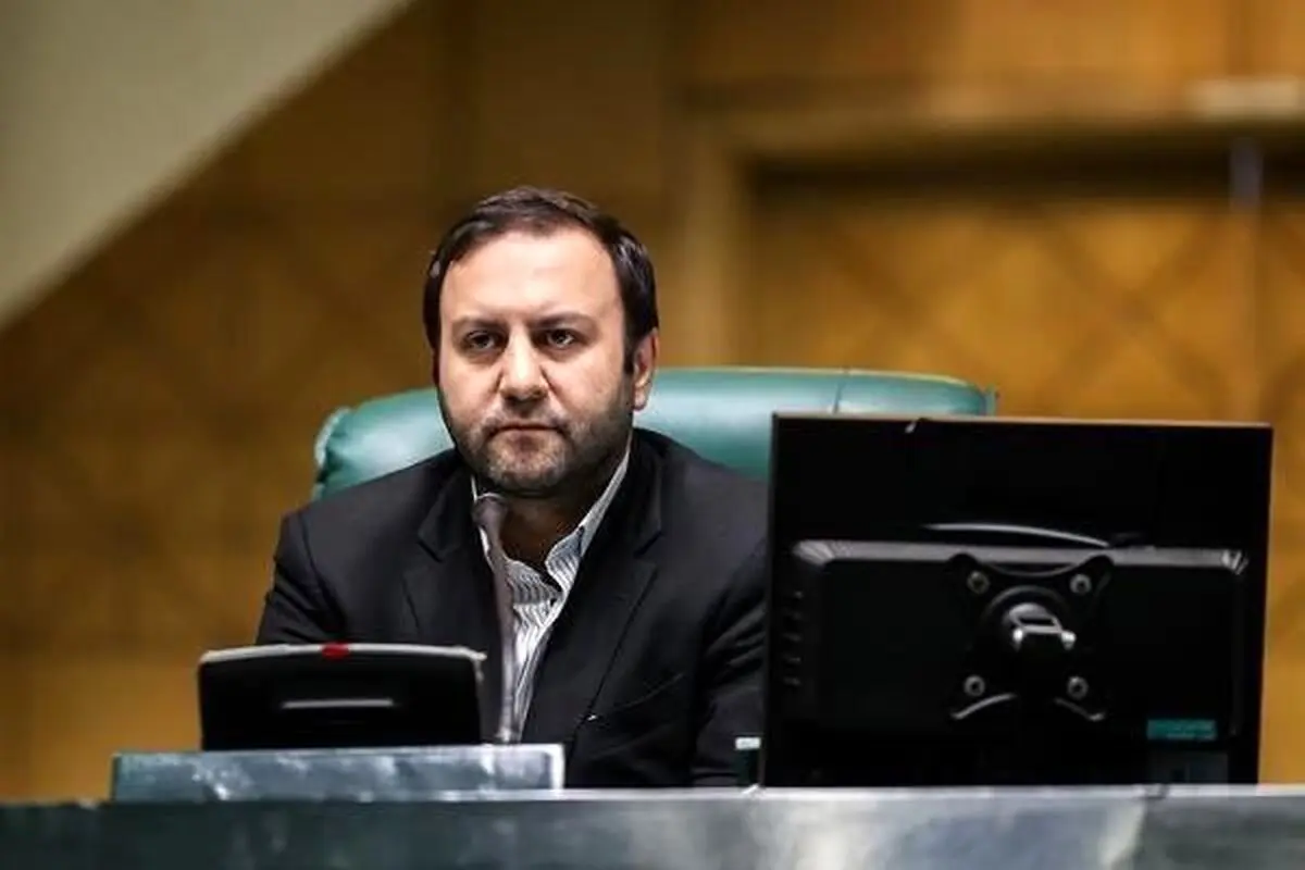 جدال عجیب دو نماینده تهران در توئیتر/ پیرهادی: هدف برچسب‌زدن‌ها به بیراهه بردن امور مردم است