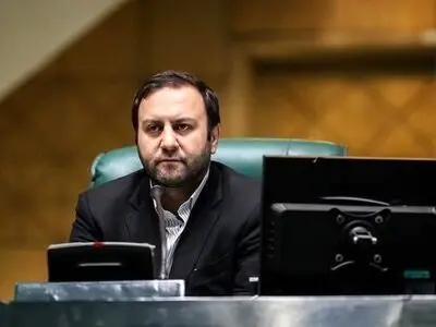 جدال عجیب دو نماینده تهران در توئیتر/ پیرهادی: هدف برچسب‌زدن‌ها به بیراهه بردن امور مردم است