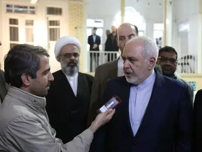 ظریف: المحادثات تحت الضغط امر مستحیل 