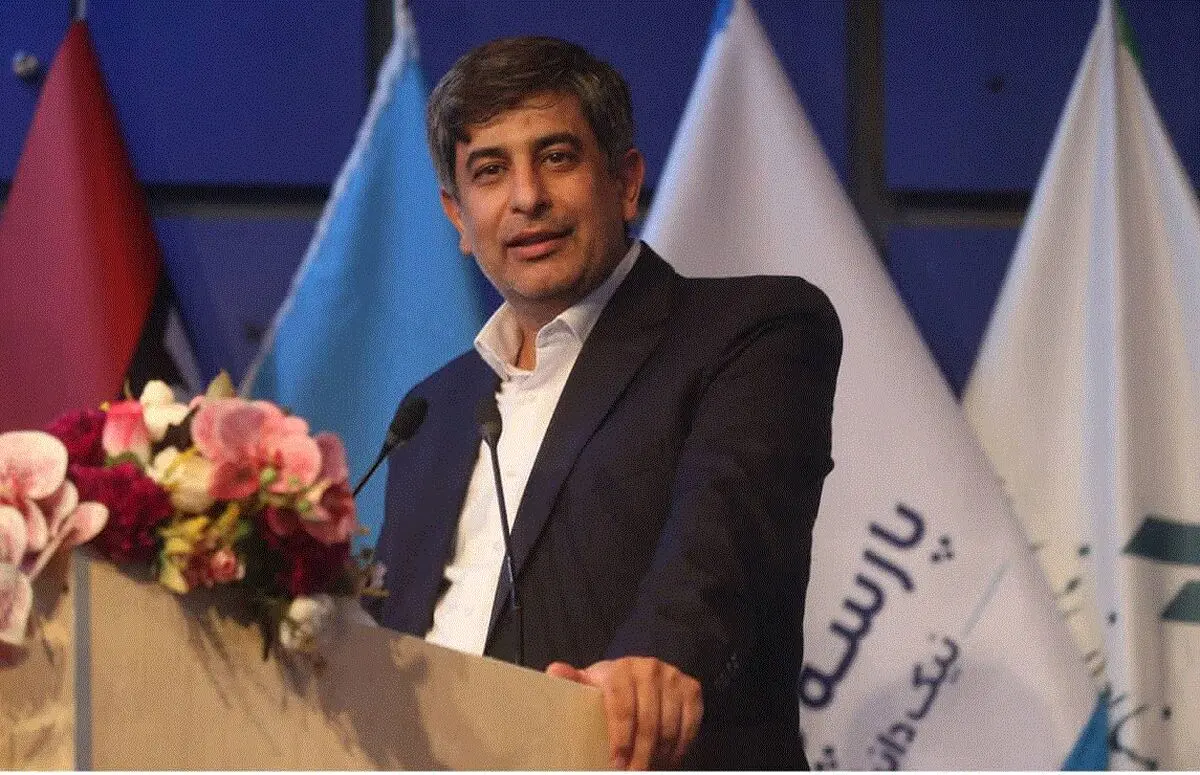 الگوی عبور فولاد مبارکه از بحران به بازسازی هوشمند