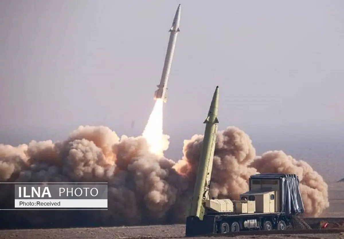 در رصد اعمال و تاکتیک  دشمن لحظه‌ای غافل نبوده و هرگز دچار اشتباه نخواهیم شد
