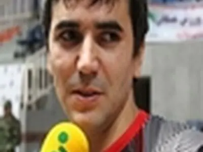 کشاورز: دلم برای لیگ برتر فوتسال می‌سوزد / ناراحتم براحتی در مسابقه حاضر نمی‌شوند
