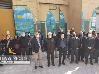 تجمع بازنشستگان بانک‌ها در تهران/ همسان‌سازی درست اجرایی نشده است!