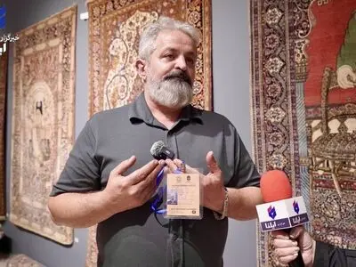 میراث فرهنگی اجازه خروج  قالی‌های ۱۰۰ سال به بالا را نمی‌دهد