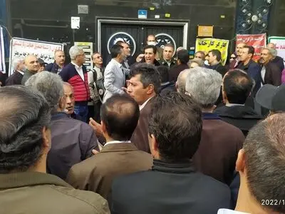 بازنشستگان آینده‌ساز خواستار افزایش قانونی حقوق خود شدند