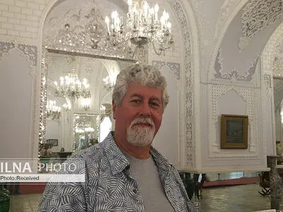 «ایران» خیلی ریلکس‌تر و غربی‌تر از چیزی‌ست که نشان داده می‌شود/ ایرانیان باید روی قشر میانسال ایرلندی‌ها سرمایه‌گذاری کنند/ ایران در ۵ سال آینده، مقصد خوبی برای سفر مردم ایرلند خواهد بود