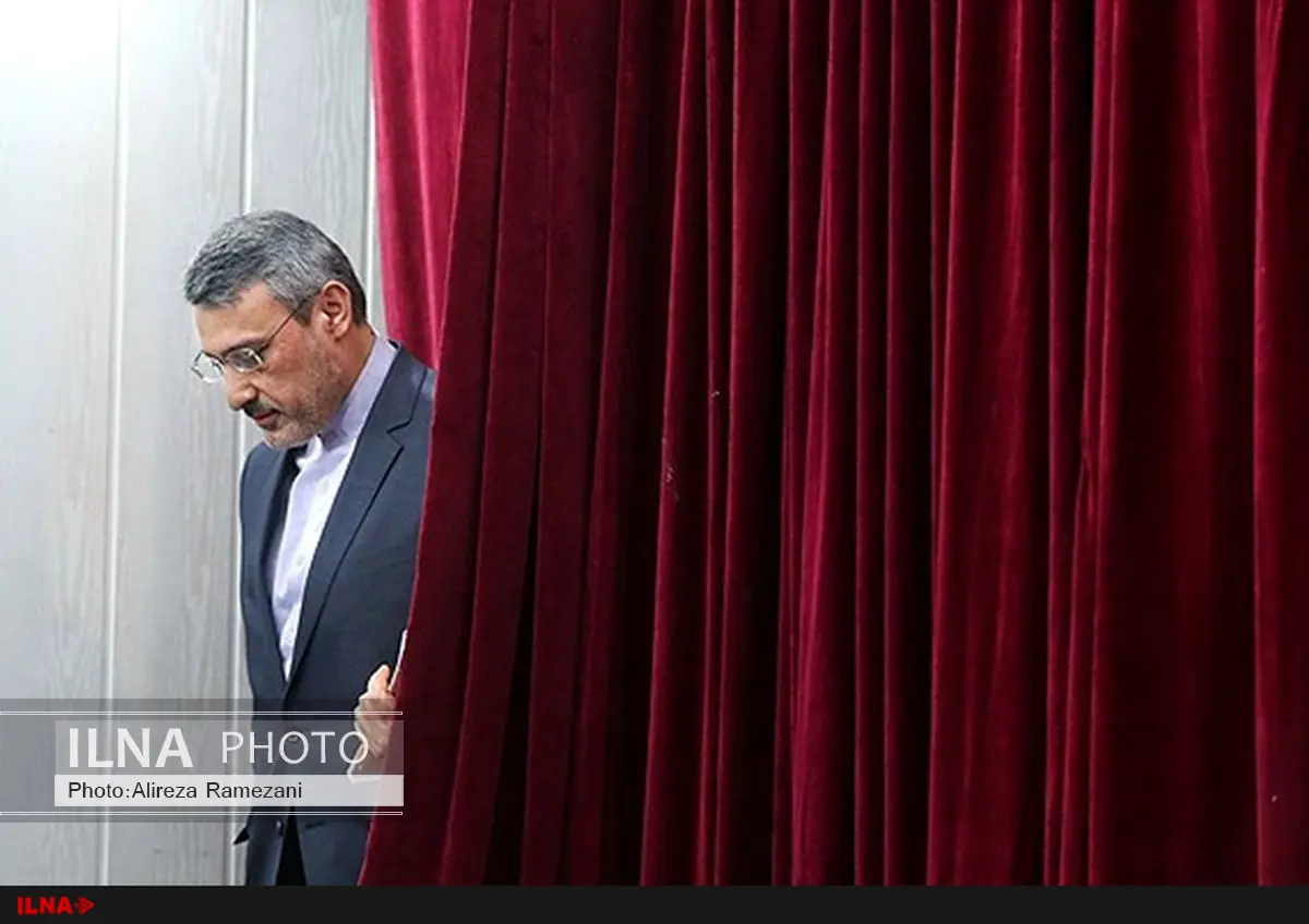 سفیر کشورمان از کنسولگری ایران در لندن بازدید کرد