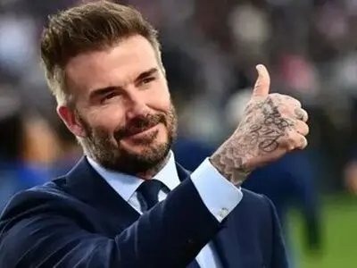 دیوید بکام ۵۰ ساله شد و این شکلی نشد! + عکس
