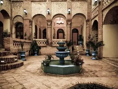 آغاز عملیات حفاظت و مرمت خانه تاریخی افضل در شوشتر 
