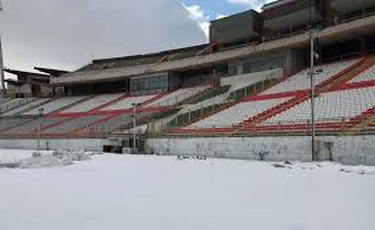 وضعیت نامناسب ورودی‌های استادیوم یادگار امام تبریز + فیلم