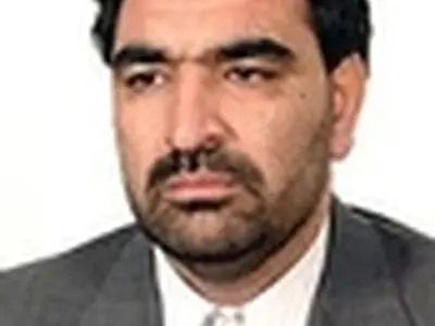 دستمان برای پاسخگویی پر است اما باید سکوت کنیم
