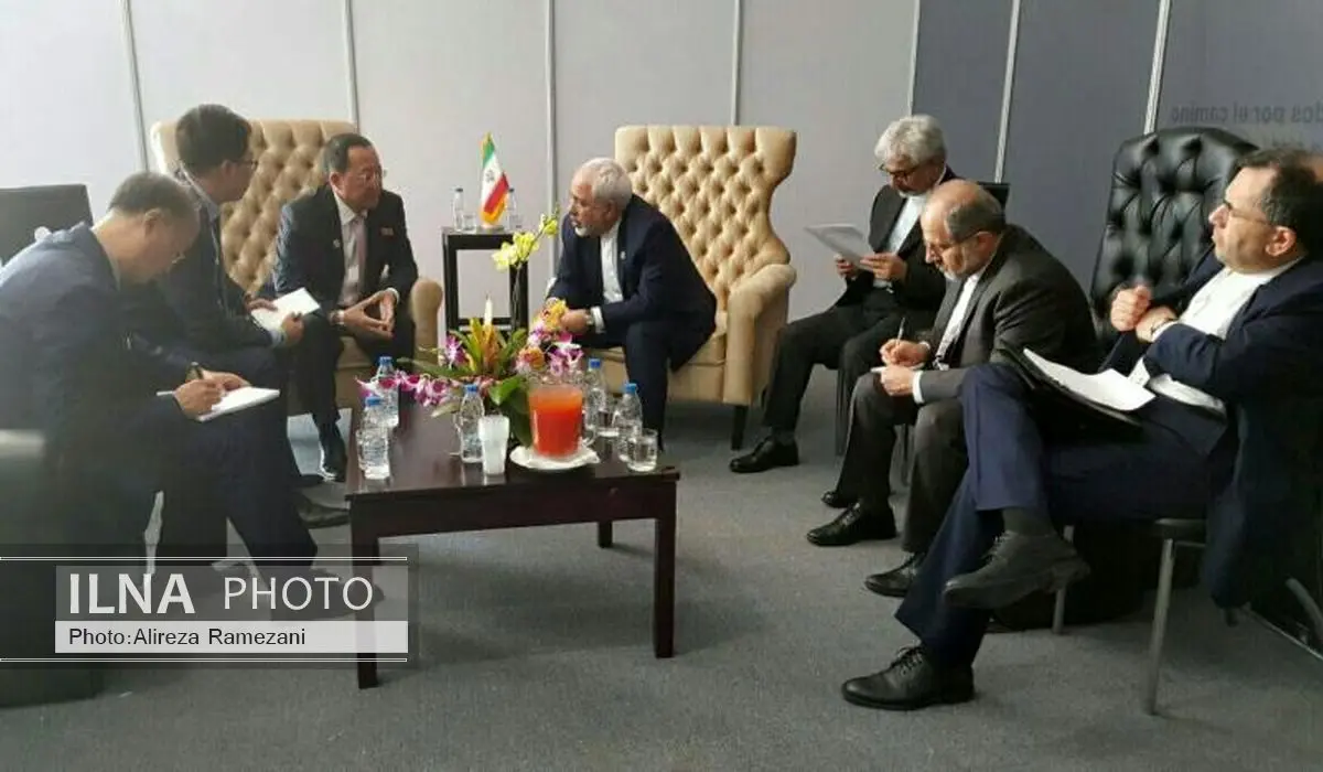 دیدار ظریف با وزیر امور خارجه کرهشمالی
