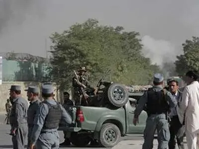 انفجار دو بمب‌ در افغانستان دست‌کم 12 کشته برجای گذاشت