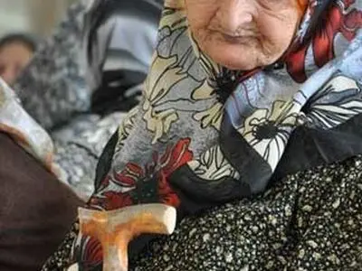  ۴ هزار خانوار سالمند توانبخشی تحت پوشش بهزیستی استان  هستند/ بهزیستی زنجان یکهزار نفر سالمند مستمری بگیر دارد