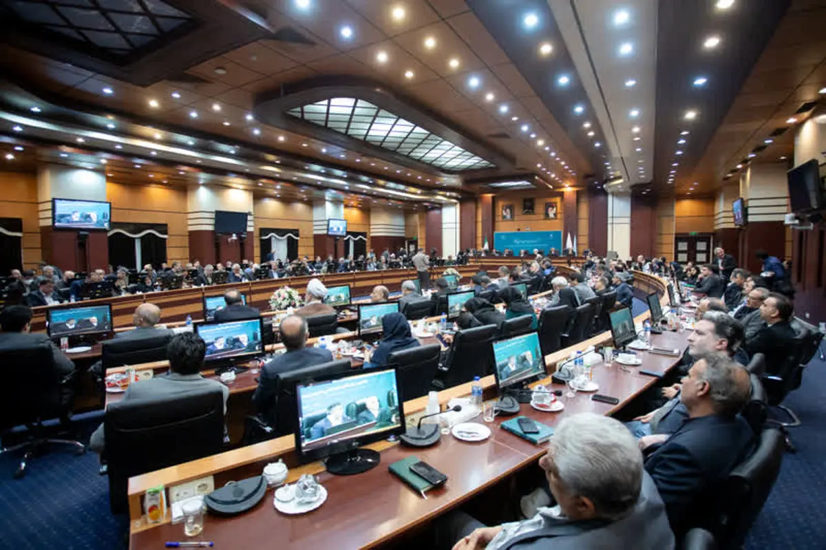 قرارگیری استان مرکزی در آغاز راه تبدیل شدن به مقصد گردشگری معاصر / مقدمات ثبت جهانی بازار تاریخی اراک فراهم شده است 