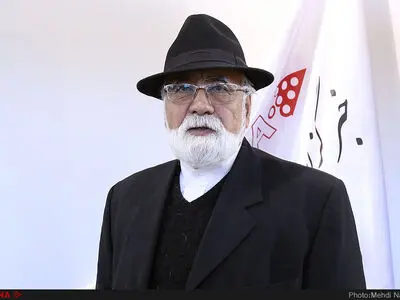 موفقیت «قصیده گاو سفید» برای کسانی که ادای اپوزیسیون درمی‌آورند غیرقابل تحمل است/ برخی با مطرح شدن فیلمسازان جوان مسئله دارند/ سینما با فروکش کردن کرونا به روال قبل بازخواهد گشت