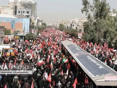 استقرار ۱۰۰۰ نیروی عملیاتی برای تامین آب در مراسم تشییع رهبر شهید در مشهد