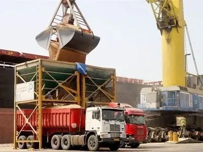 بنادر ایران صرفا تجاری و در چارچوب مقررات بین‌المللی در حال فعالیت هستند