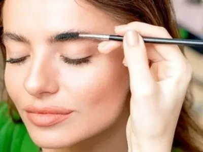 راهکارهای پرپشت شدن طبیعی ابرو
