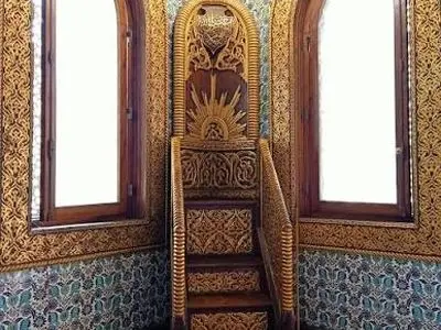 مشاجره نمازگزاران با روحانی افراطی در مسجد 
