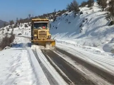 جاده‌های کوهستانی گلستان مه‌آلود و لغزنده است