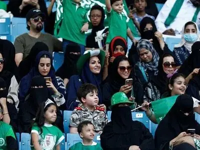 جمعه؛ رونمایی از ورود زنان سعودی به ورزشگاه برای نخستین بار