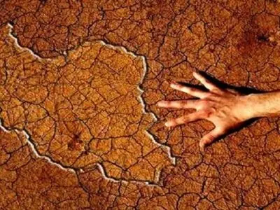 شور شدن سالیانه صدها هکتار زمین به دلیل سوءمدیریت مسئولان/ در فرسایش خاک سرآمد دنیا هستیم/ خلاء قانونی برای مبازره با قاچاق خاک نداریم