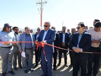 نیروگاه خورشیدی ۳.۲ مگاواتی پاسارگاد افتتاح شد
