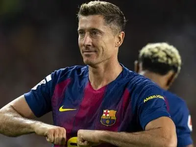 ویدئو: ضربه پنالتی روبرت لواندوفسکی به آسمان