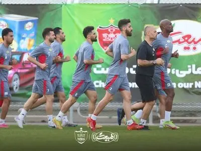 تمرین سه‌شنبه سرخپوشان پس از جلسه فنی برگزار شد