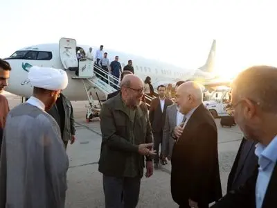 رئیس بنیاد مستضعفان با استقبال استاندار وارد خوزستان شد