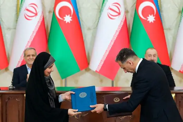 امضای تفاهم‌نامه همکاری میان ایران و جمهوری آذربایجان در حوزه حمل‌ونقل