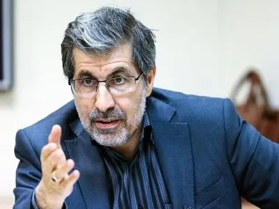 فعالیت نمایندگان حقوقدان در کمیسیون‌های غیرحقوقی ظلم به ملت و مجلس است/ آیین نامه داخلی مجلس باید اصلاح شود