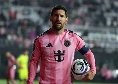 رقابت دو اسطوره: نبرد مسی و رونالدو برای گل شماره ۱۰۰۰