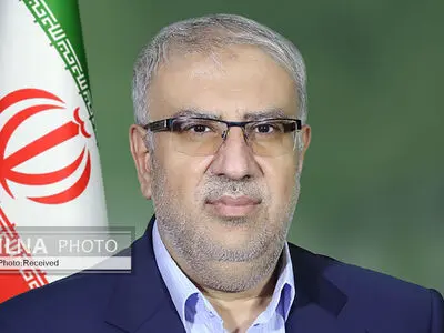 وزیر النفط: اکثر من 150 شرکة معرفیة تنشط فی الصناعة النفطیة للبلاد