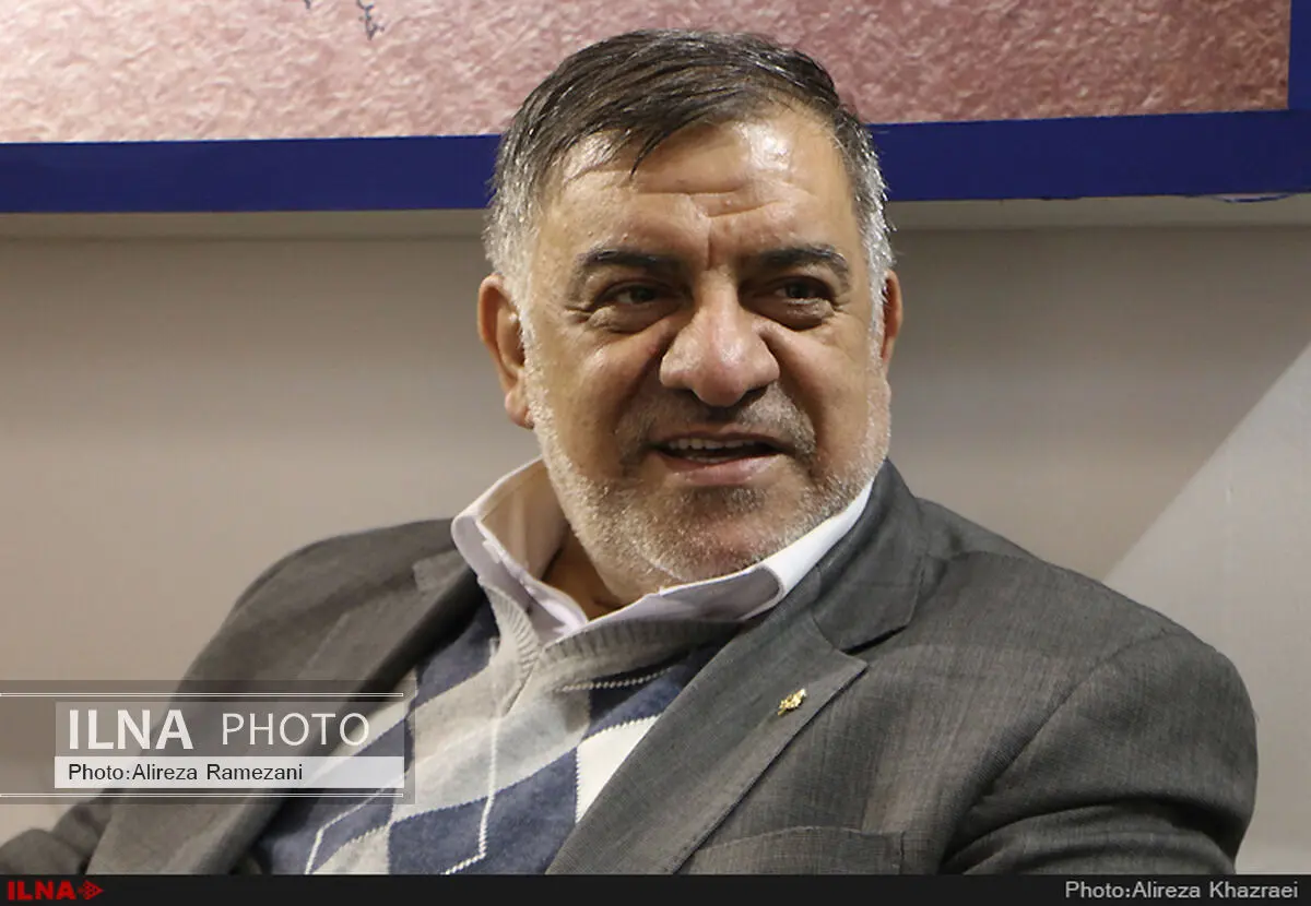زمان‌آبادی: ناتوانی فدراسیون‌فوتبال باعث شد نظام به خاطر فوتسال‌بانوان هزینه سیاسی بدهد