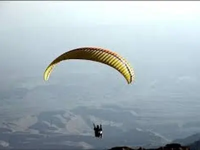 مرگ پاراگرایدر سوار 28 ساله جهرمی در ارتفاعات کلاردشت