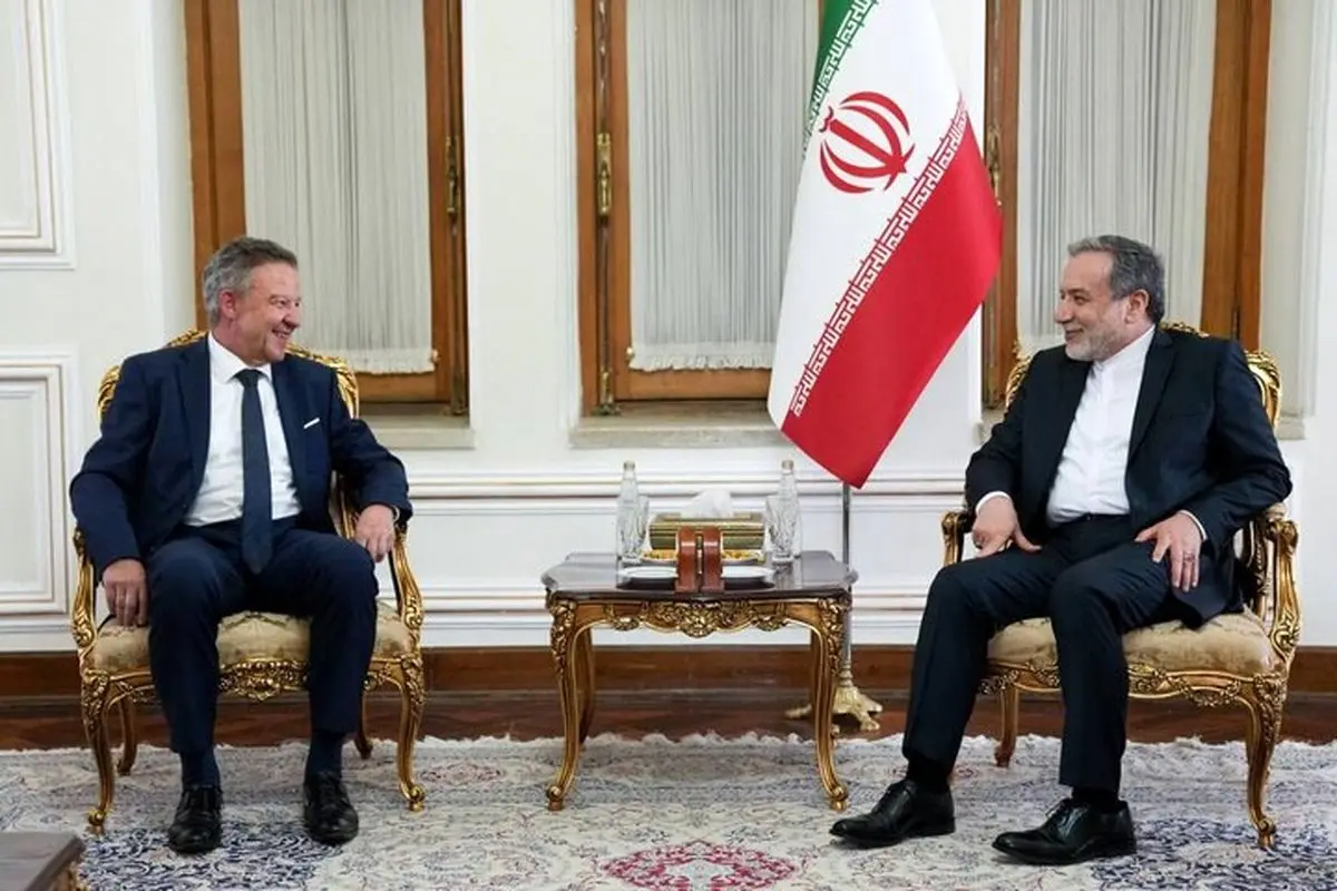 سفیر آلمان در پایان مأموریت دیپلماتیک خود با عراقچی دیدار کرد
