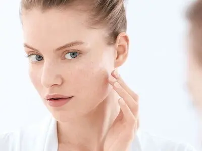 ۶ راهکار برای خداحافظی با چروک‌های پوست صورت