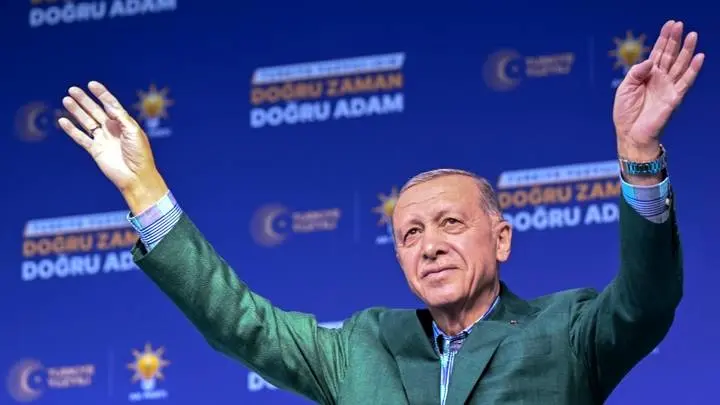 اقدام تبلیغاتی اردوغان در آستانه انتخابات / افزایش ۴۵ درصد حقوق‌ کارکنان دولت 