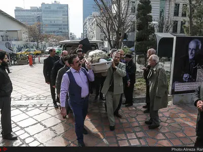 مراسم تشییع پیکر حسن حاجی نوری پیشکسوت مجسمه سازی