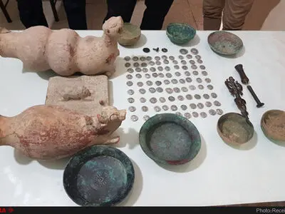 کشف مجسمه گیلگمش و سکه از هزاره اول قبل از میلاد، دوره سلوکی و اشکانی